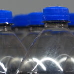 Kończy się okres przejściowy w systemie kaucyjnym. Proces wdrożenia potrwa jeszcze wiele miesięcy [DEPESZA]